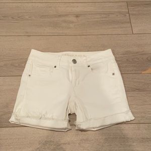 american eagle white shorts